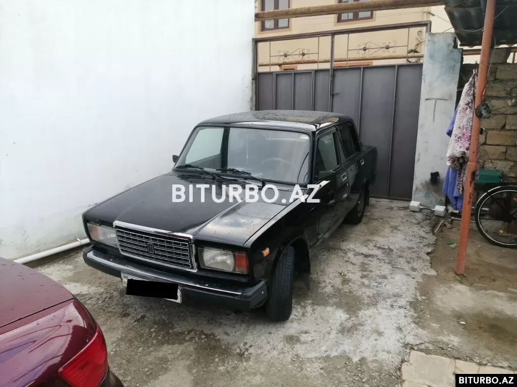 LADA (VAZ) 2107