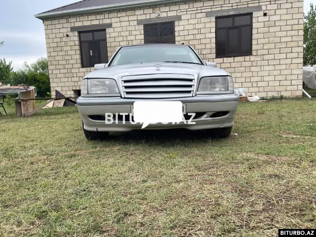 Mercedes C 180