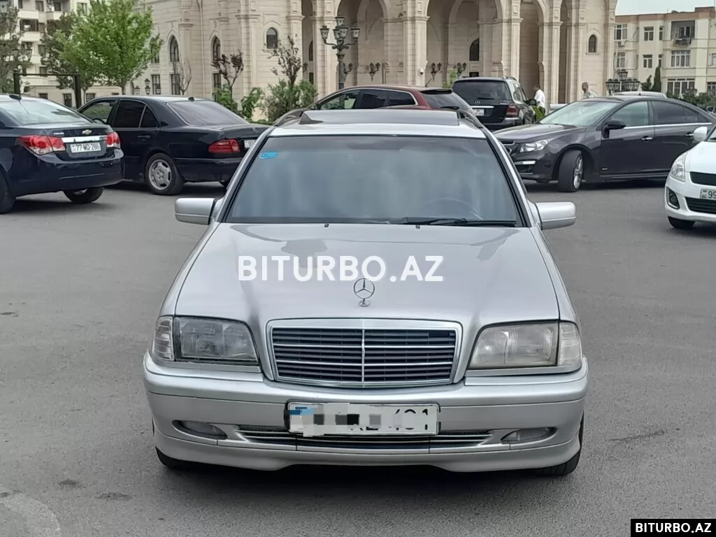 Mercedes C 180