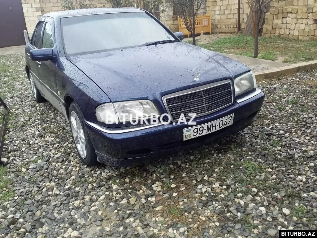 Mercedes C 200