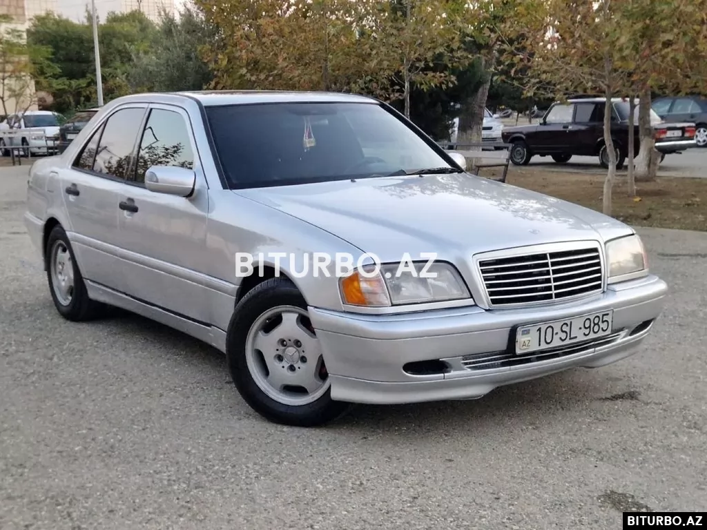 Mercedes C 240