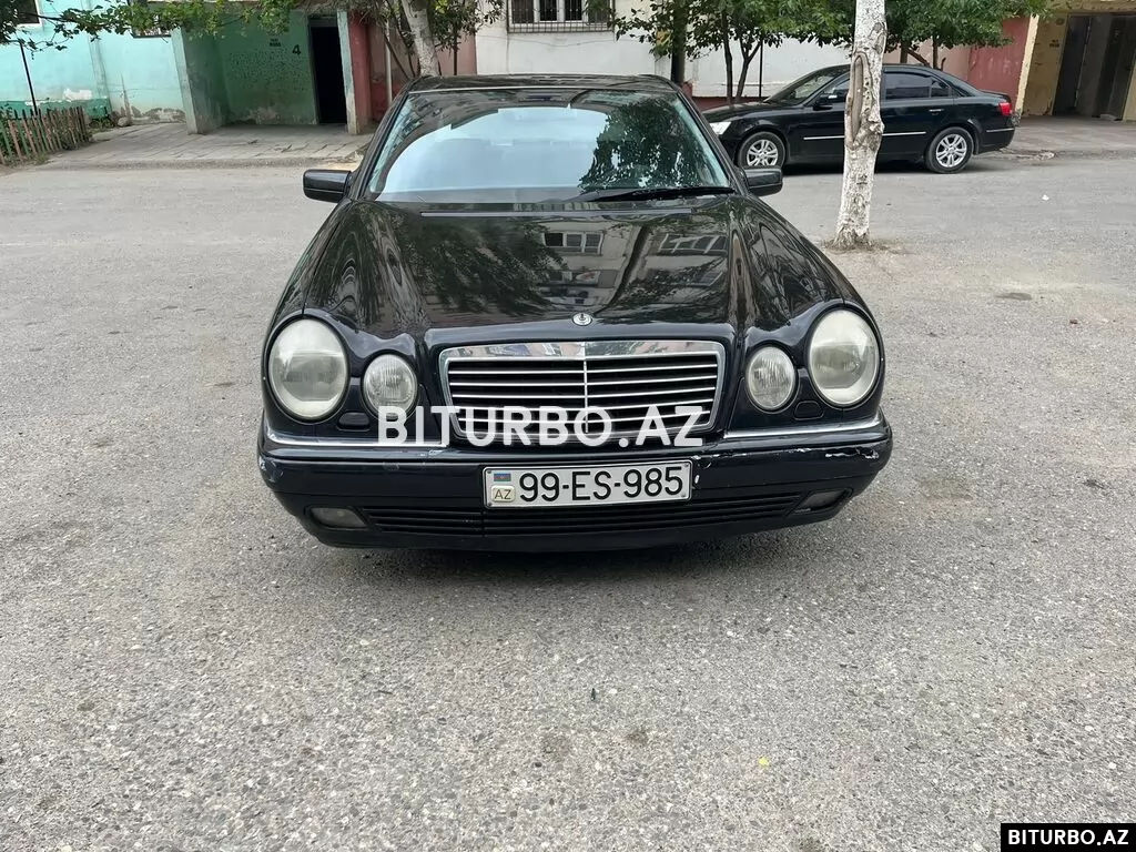 Mercedes E 200