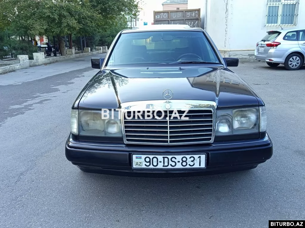 Mercedes E 220