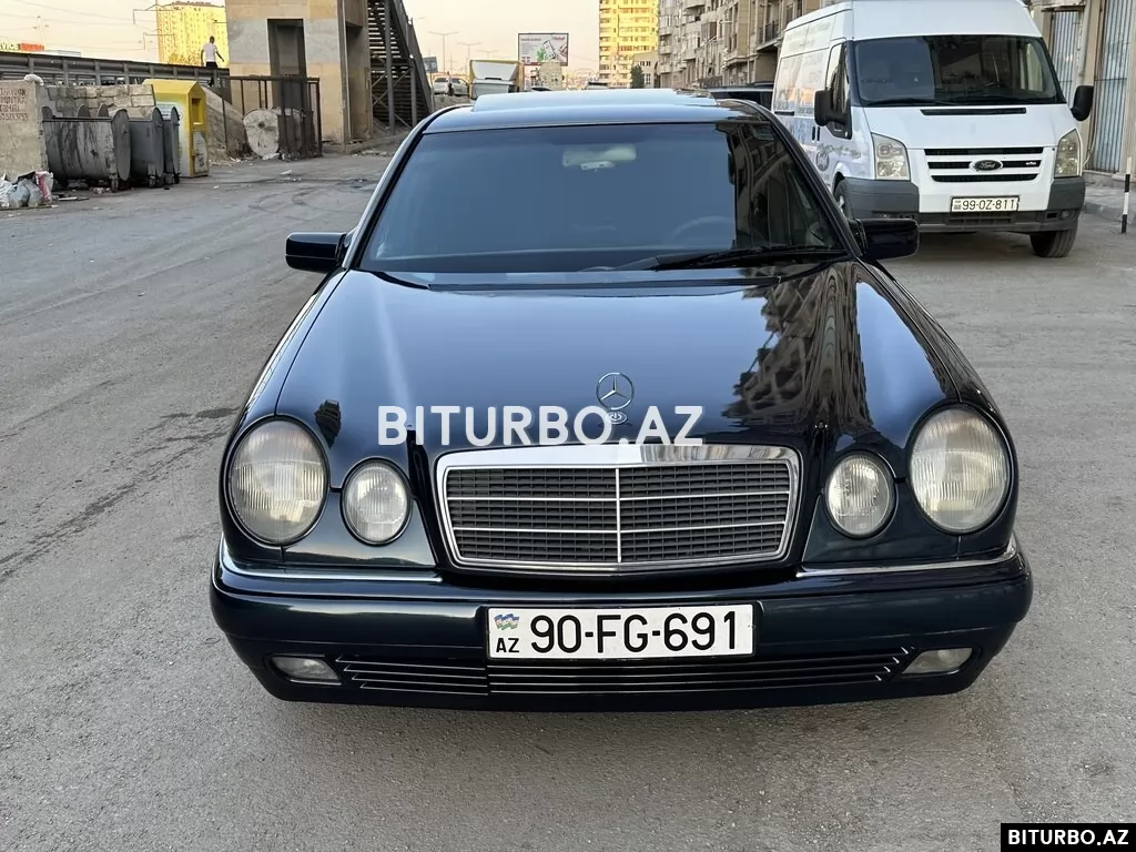 Mercedes E 230