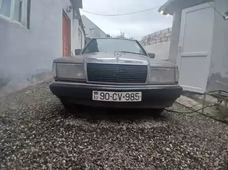 Mercedes 190