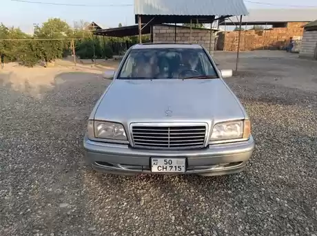 Mercedes C 230