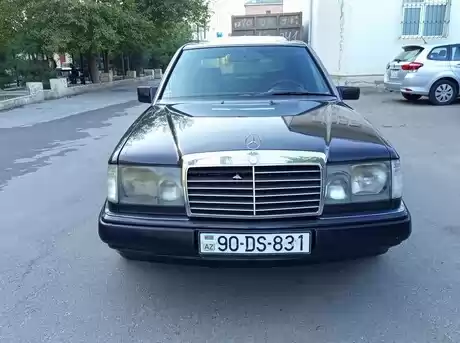 Mercedes E 220