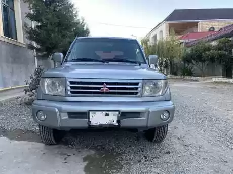 Mitsubishi Pajero io